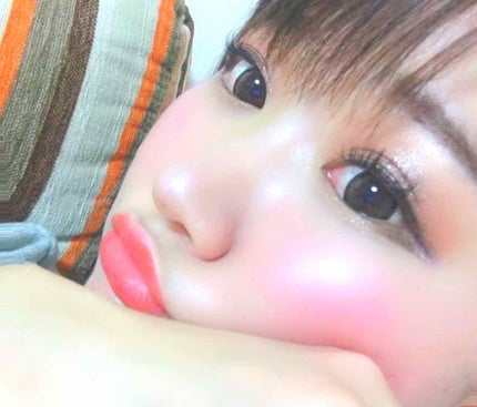 ダイヤモンドライト ハイライター ブラシ/Too Faced/メイクブラシを使ったクチコミ(4枚目)