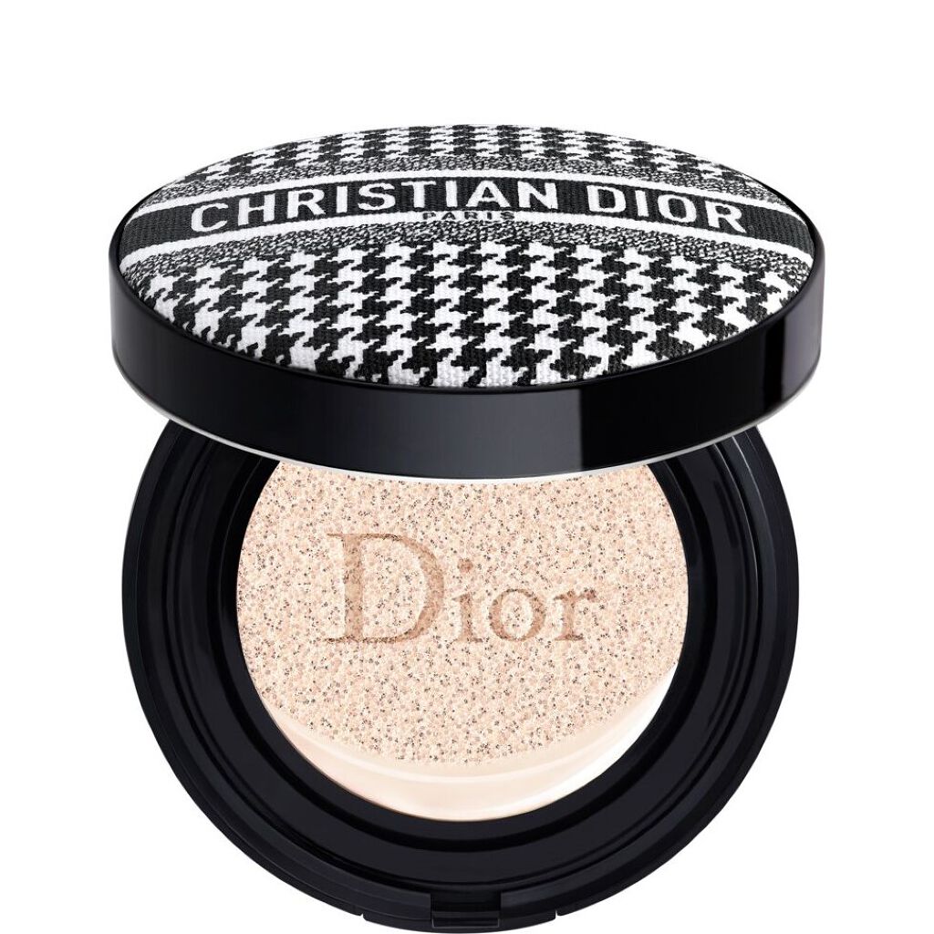 ディオールスキン フォーエヴァー グロウ クッション 00 ニュートラル<ニュー ルック エディション> (数量限定品)(生産終了)