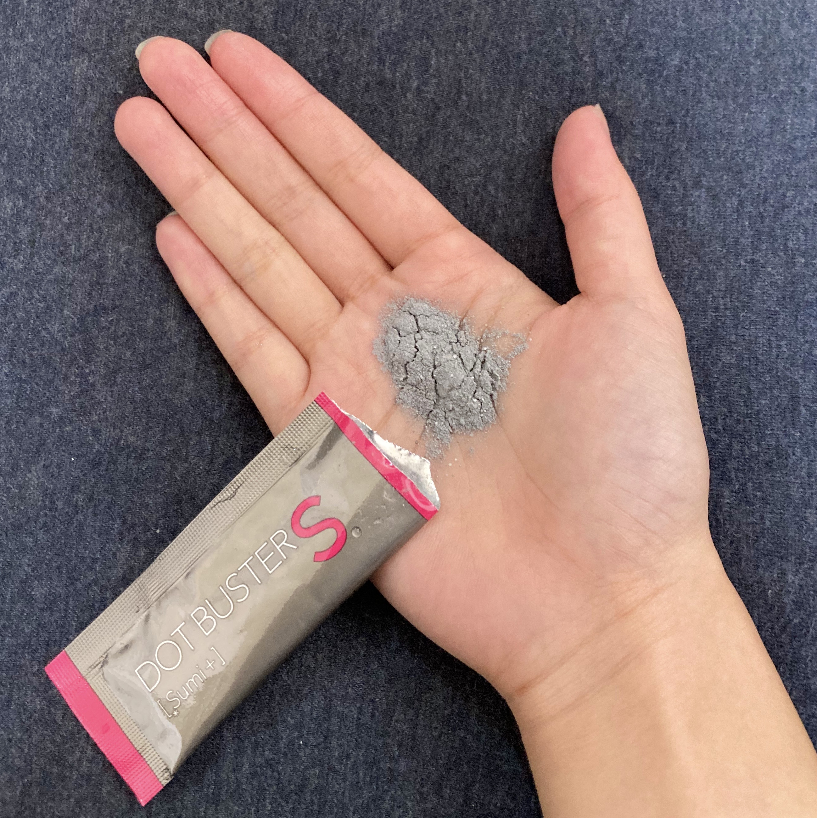 酵素洗顔パウダー ブラック 0.5g×10包/ドットバスター/洗顔パウダーを使ったクチコミ（3枚目）