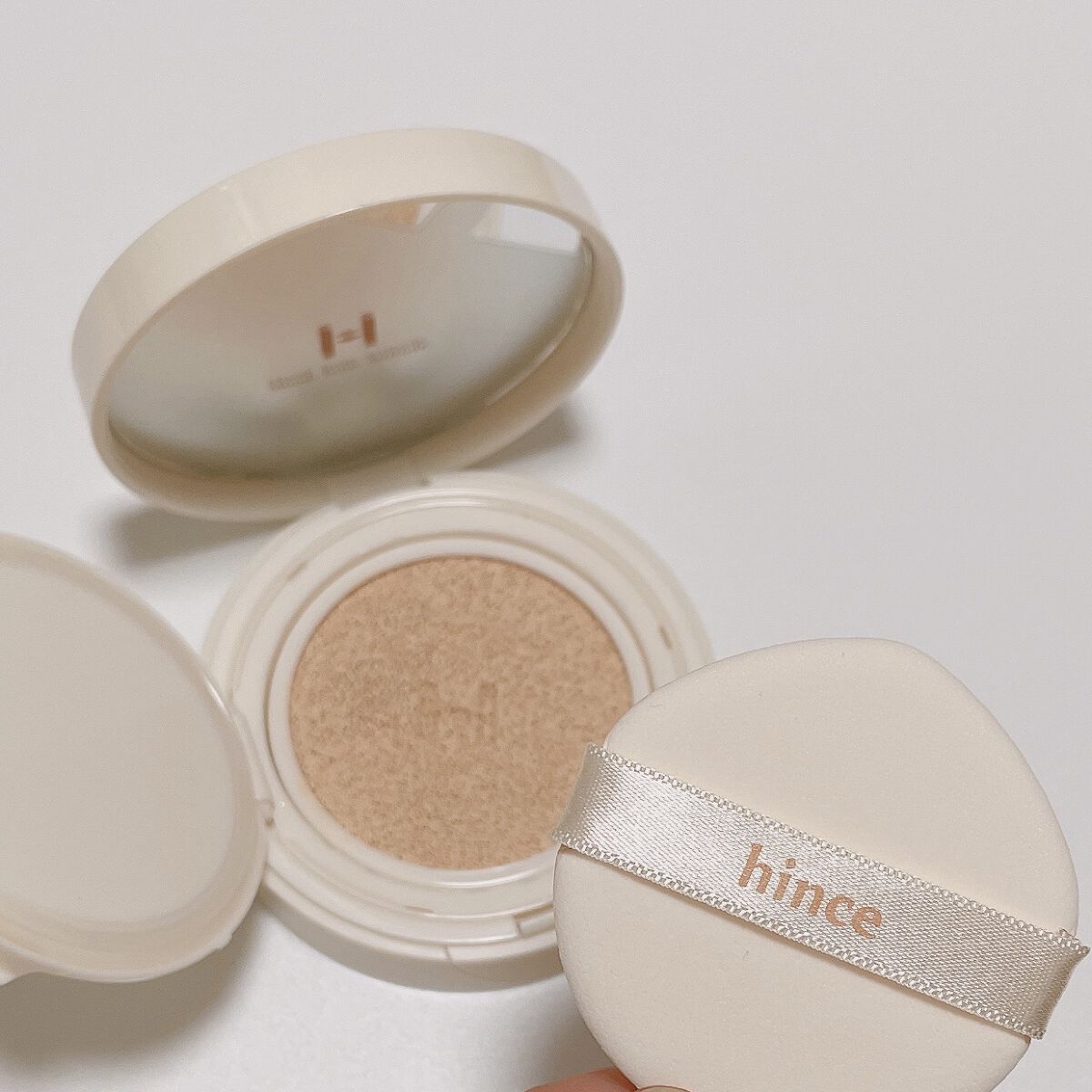セカンドスキングロウクッション/hince/クッションファンデーションを使ったクチコミ（2枚目）