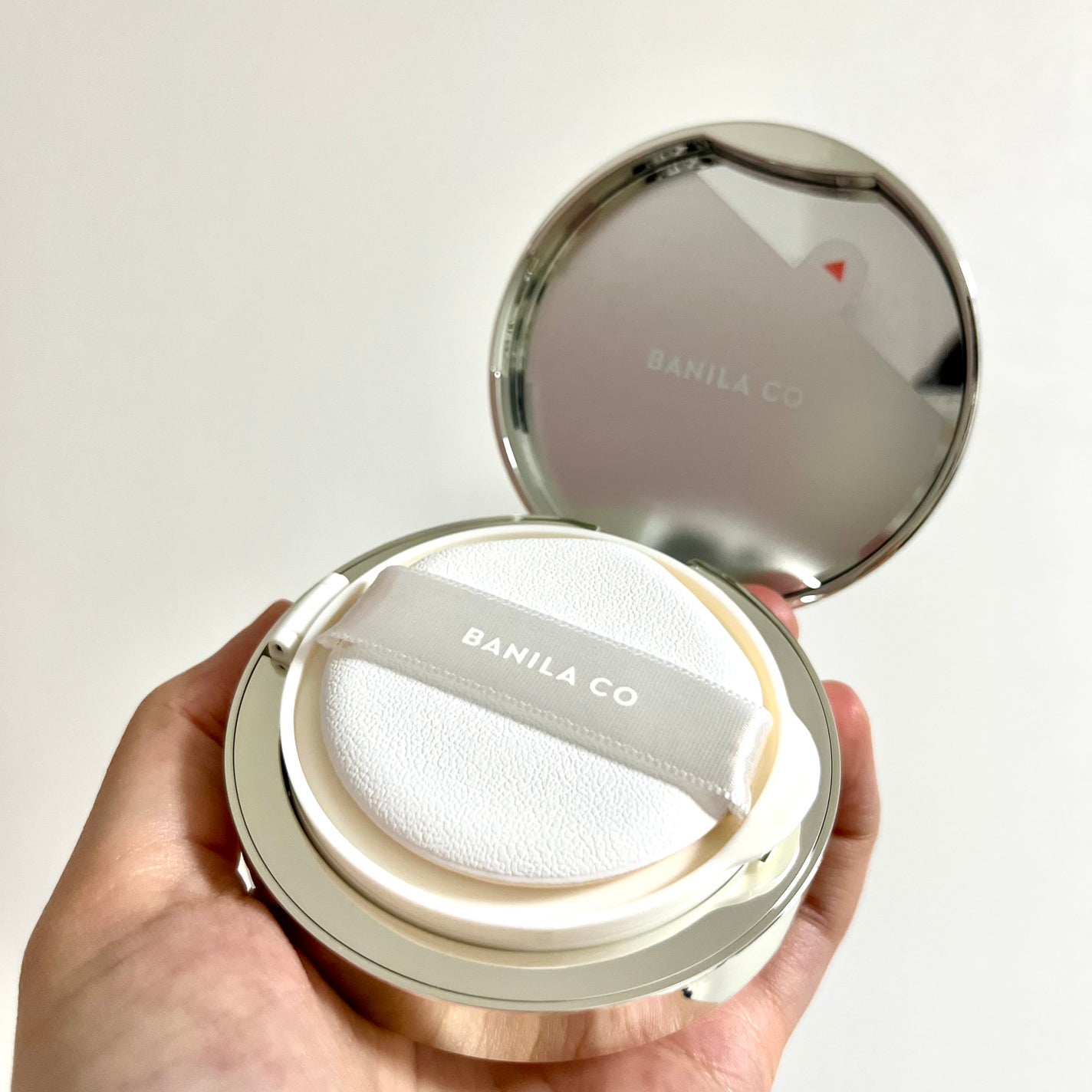 カバーリシャス アルティメット ホワイトクッション/BANILA CO/クッションファンデーションを使ったクチコミ(2枚目)