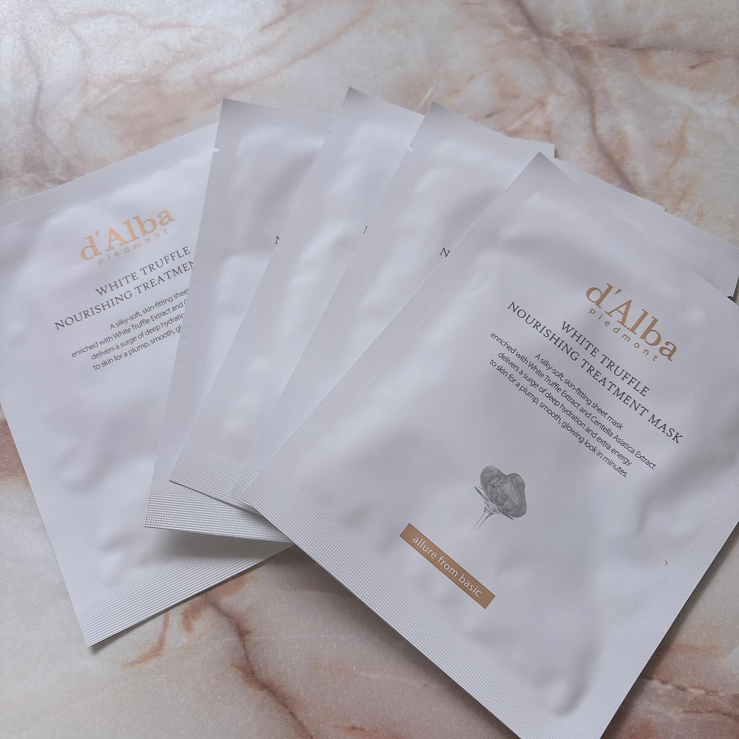 ホワイトトリュフナリシングトリートメントマスク/ダルバ/シートマスク・パックを使ったクチコミ（3枚目）