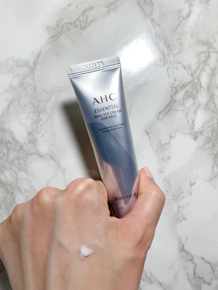 エッセンシャル リアル アイクリーム フォーフェイス/AHC/アイケア・アイクリームを使ったクチコミ(4枚目)