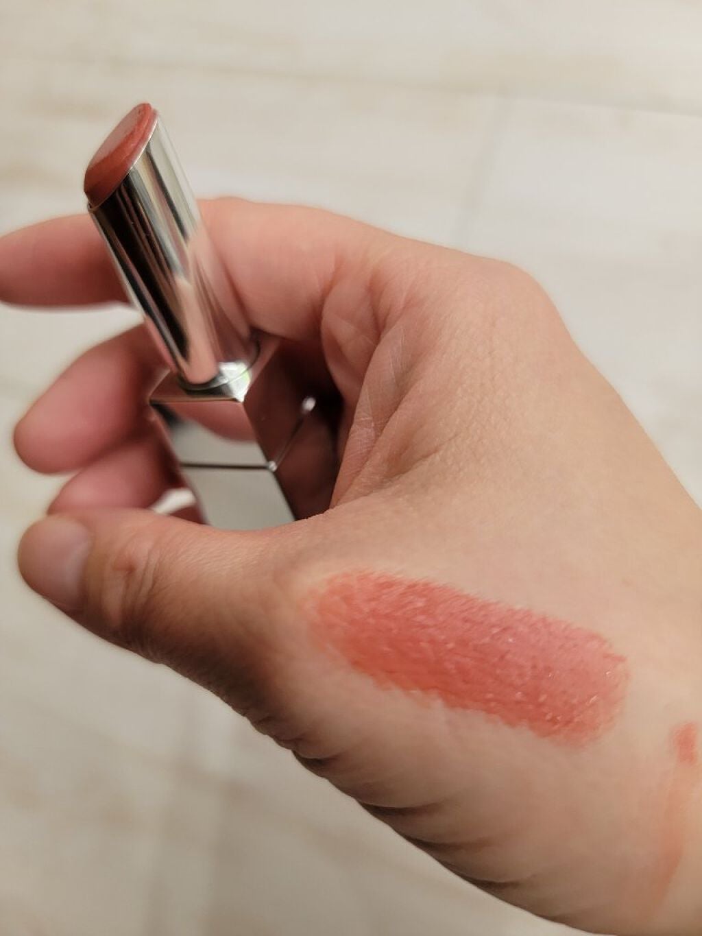 リップスティック コンフォート エアリーシャイン/RMK/口紅を使ったクチコミ(4枚目)