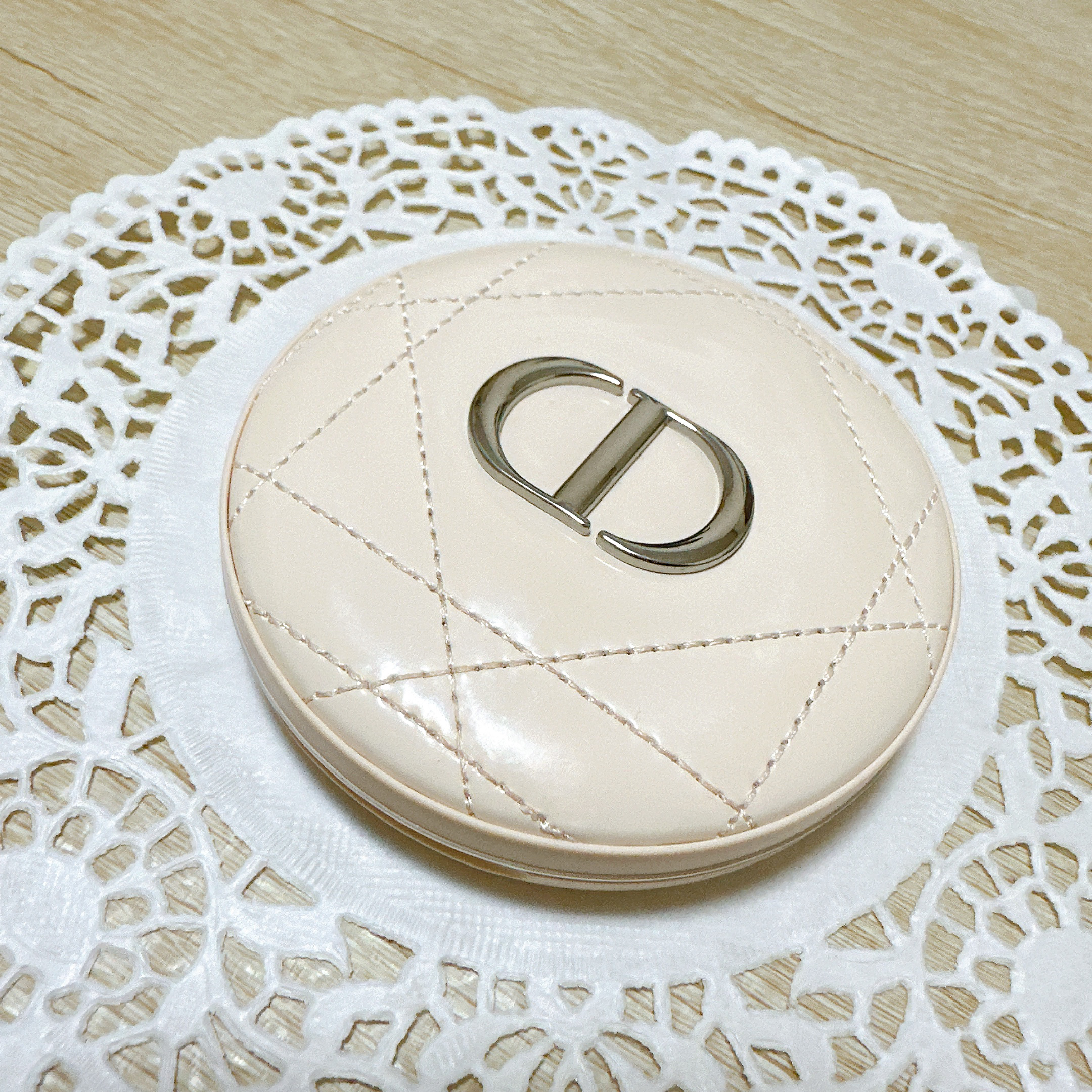 ディオールスキン フォーエヴァー クチュール ルミナイザー/Dior/プレストパウダーを使ったクチコミ（2枚目）