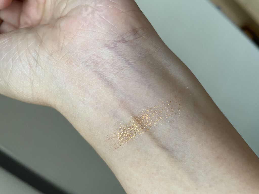 リュクス アイシャドウ リッチ ジェムストーン シトリン/BOBBI BROWN/単色アイシャドウを使ったクチコミ（2枚目）