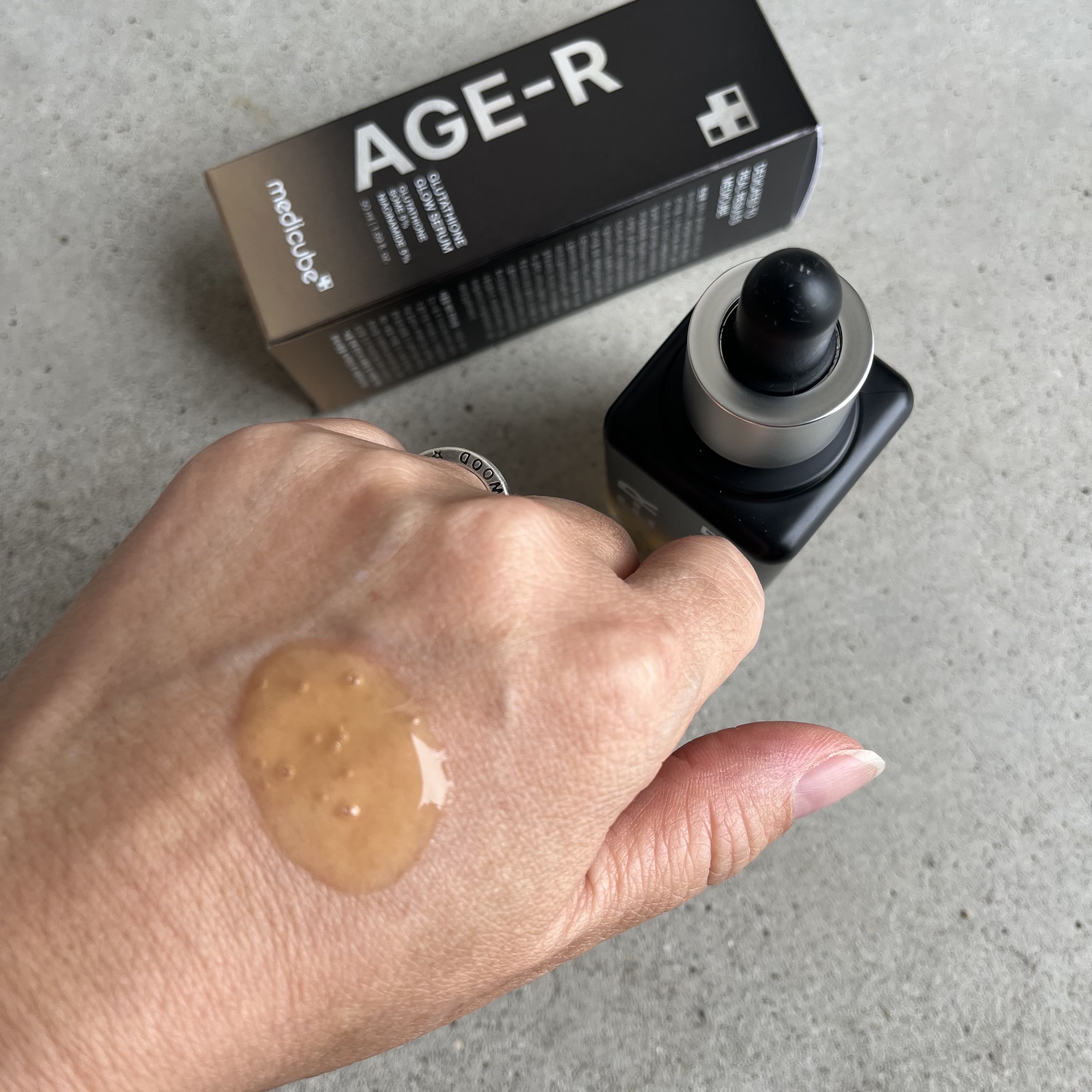 グルタチオングロウアンプル/MEDICUBE/美容液を使ったクチコミ（3枚目）