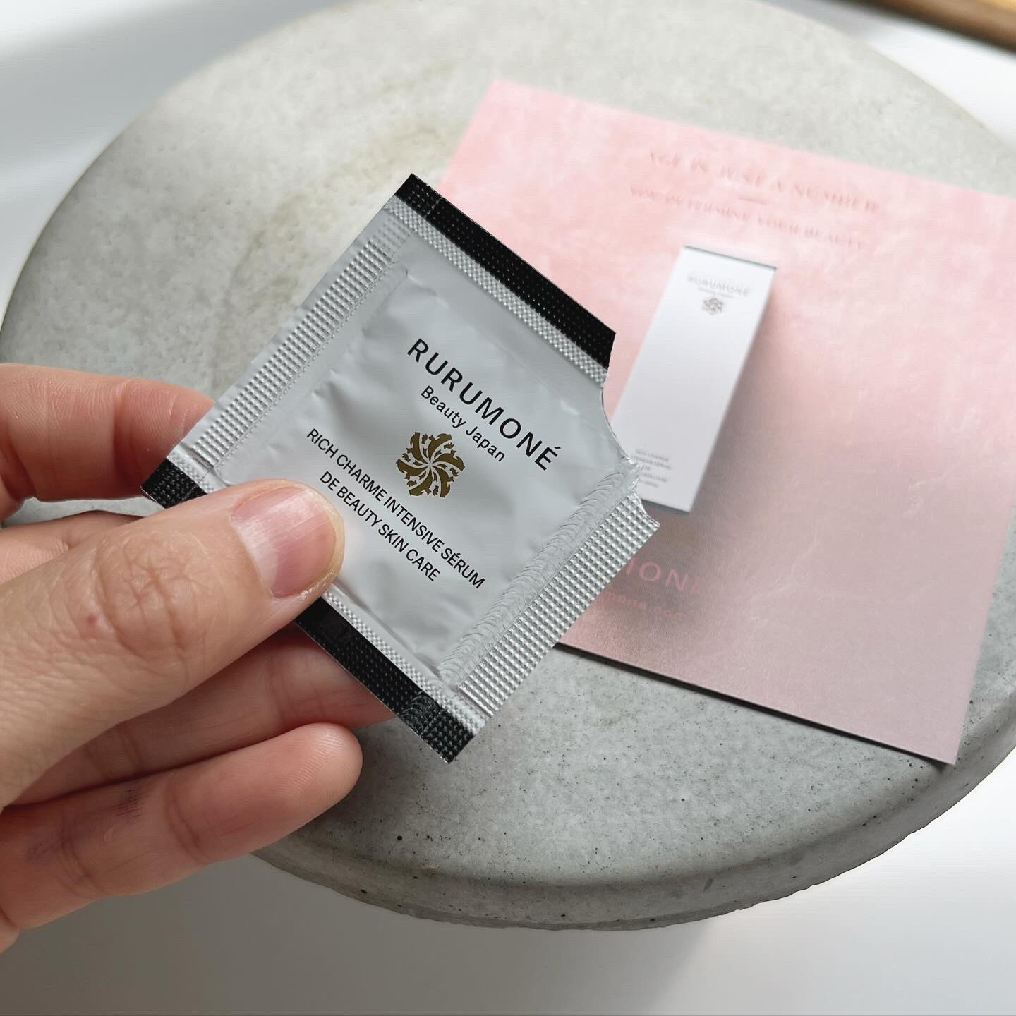 リッチシャルム インテンシブセラム/RURUMONE/美容液を使ったクチコミ（3枚目）