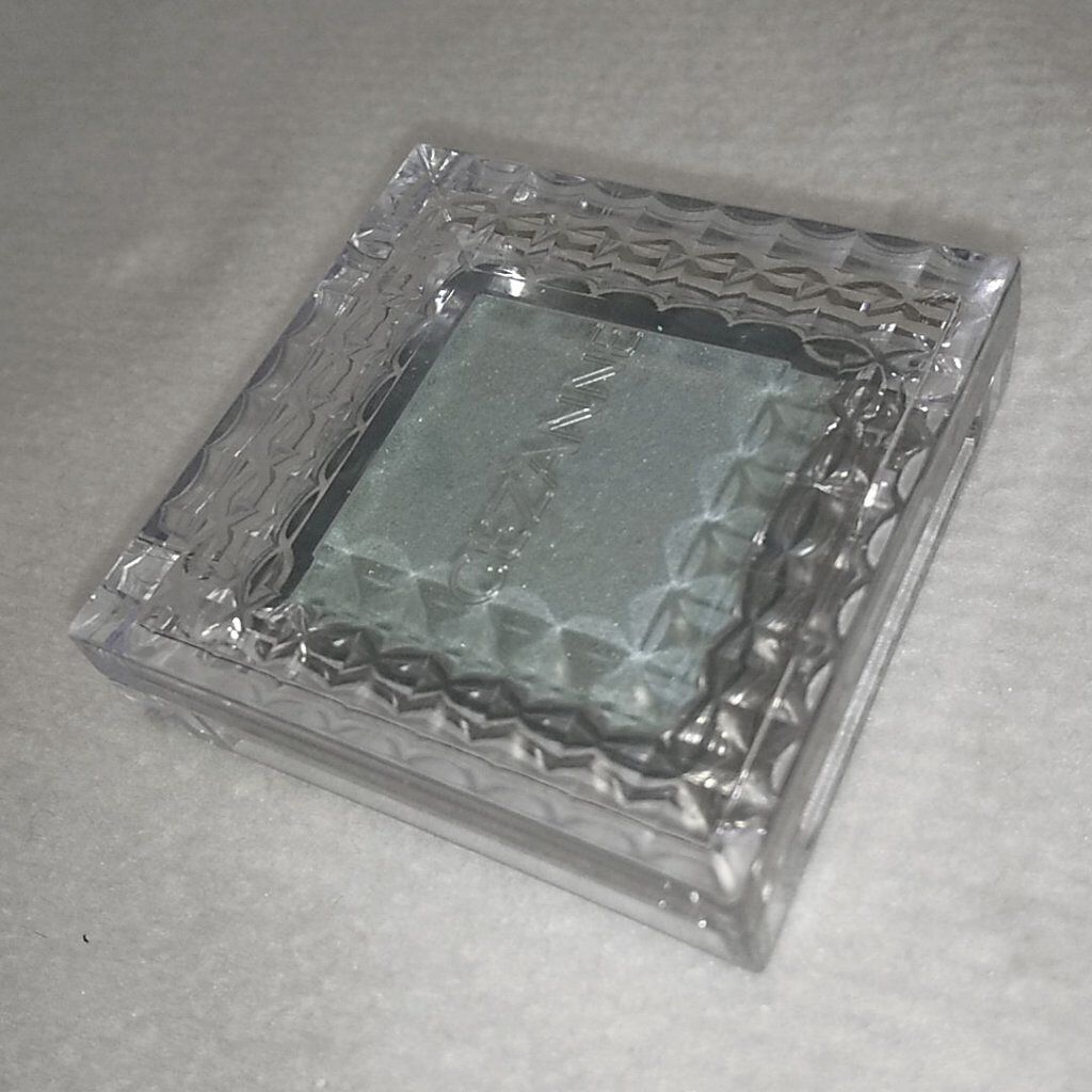 シングルカラーアイシャドウ/CEZANNE/単色アイシャドウを使ったクチコミ（1枚目）