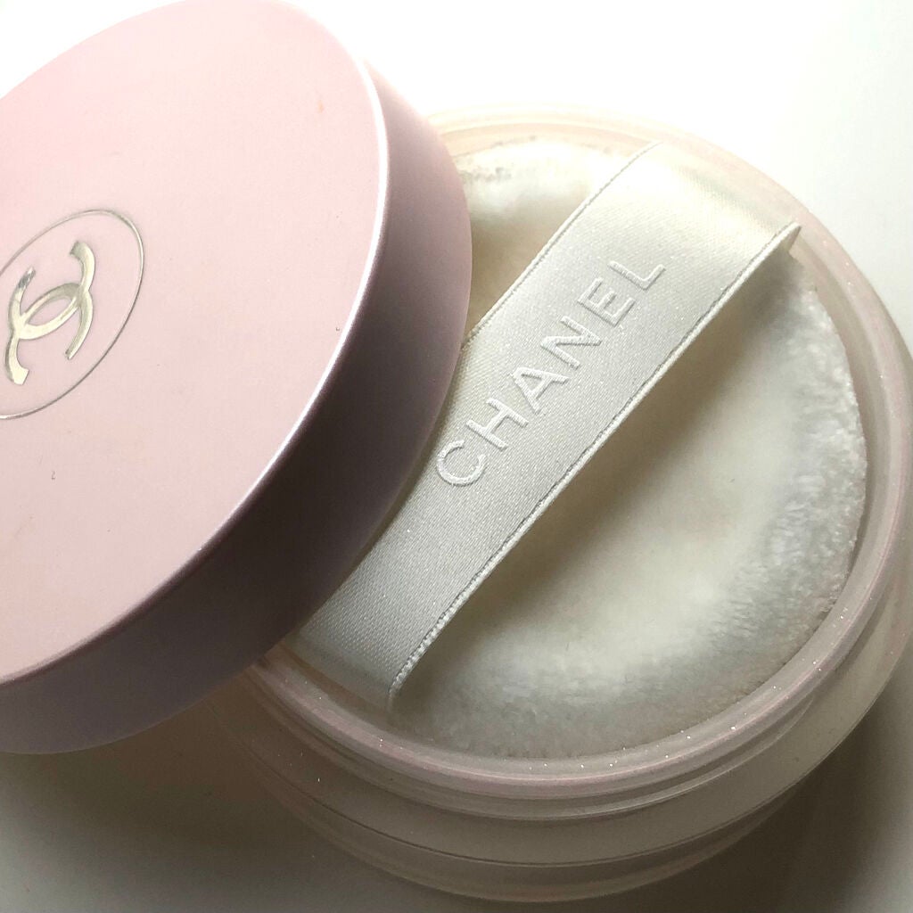 チャンス オー タンドゥル シマリング フレグランス パウダー/CHANEL/香水(その他)を使ったクチコミ(4枚目)