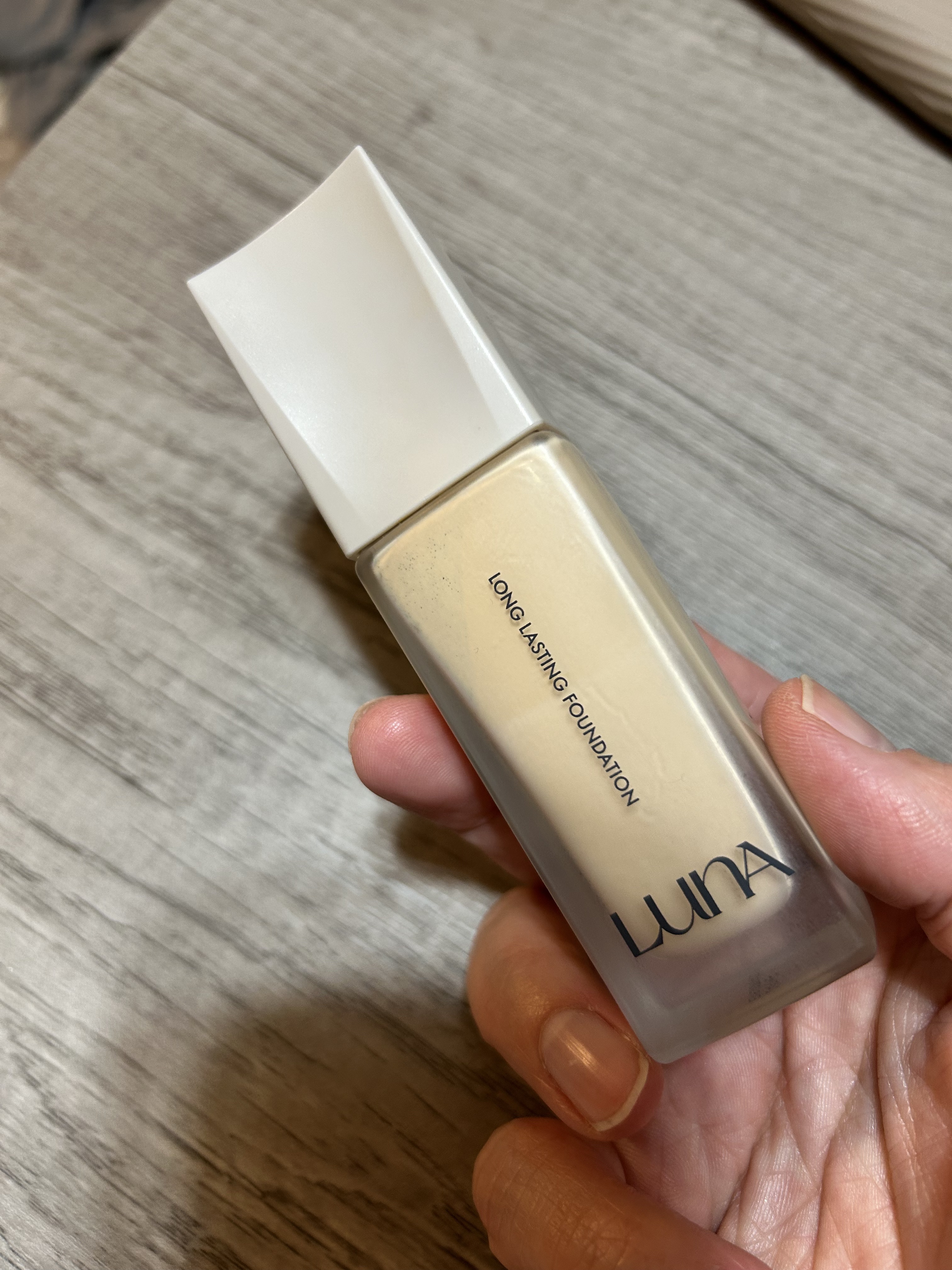 ロングラスティングファンデーション/LUNA/リキッドファンデーションを使ったクチコミ（1枚目）