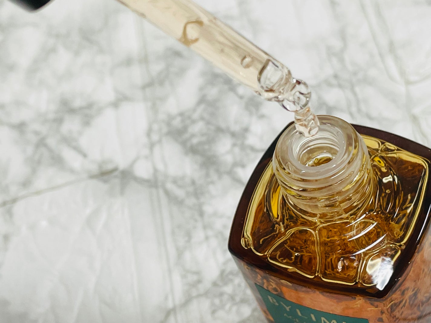 エイジホールディングペプタトックスアンプル/BYLIMU/美容液を使ったクチコミ(4枚目)