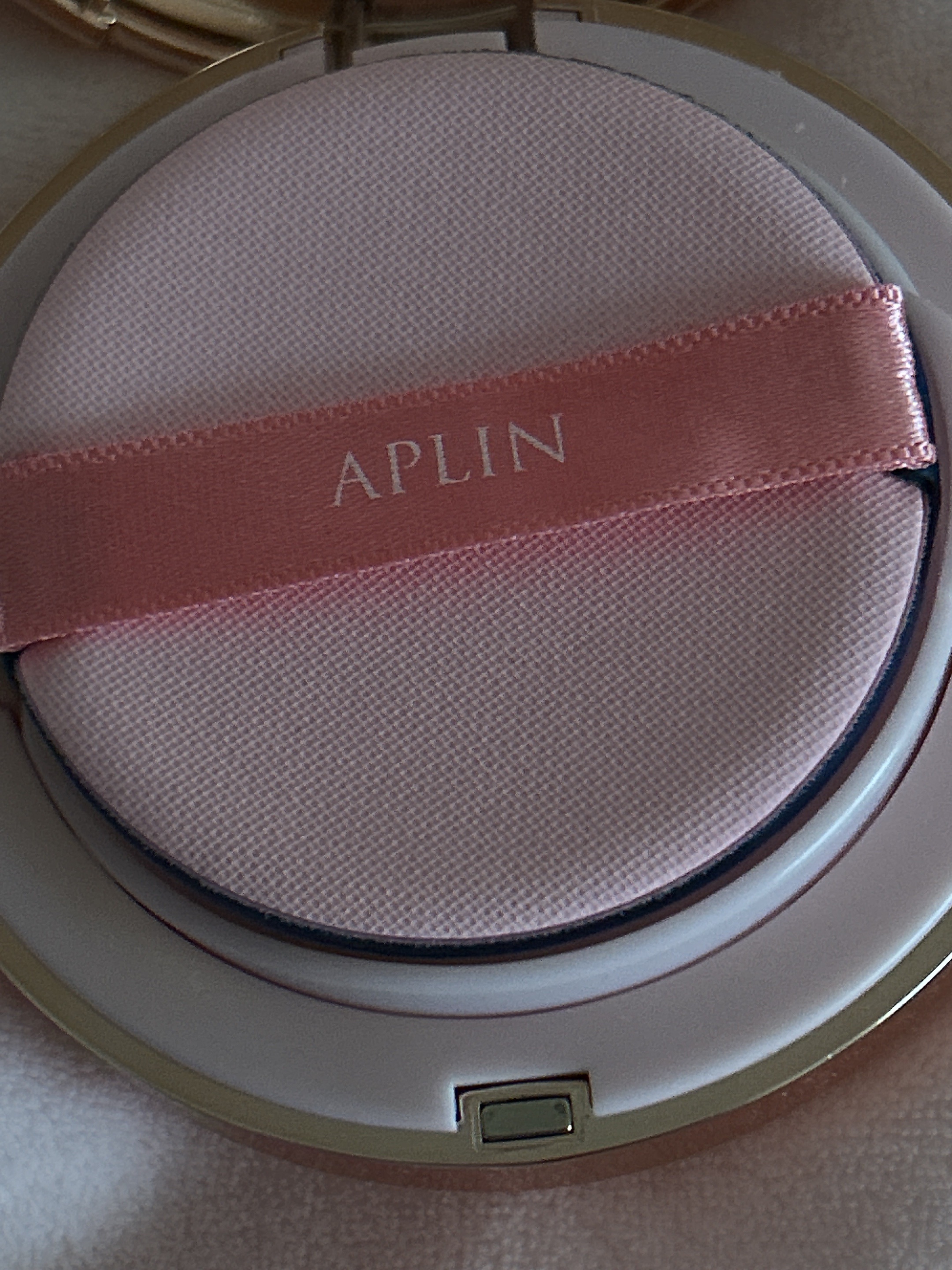 ピンクティーツリーカバークッション/APLIN/クッションファンデーションを使ったクチコミ（2枚目）