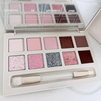 アイモーメント10色パレット 8g/THE FACE SHOP/アイシャドウパレットを使ったクチコミ(3枚目)