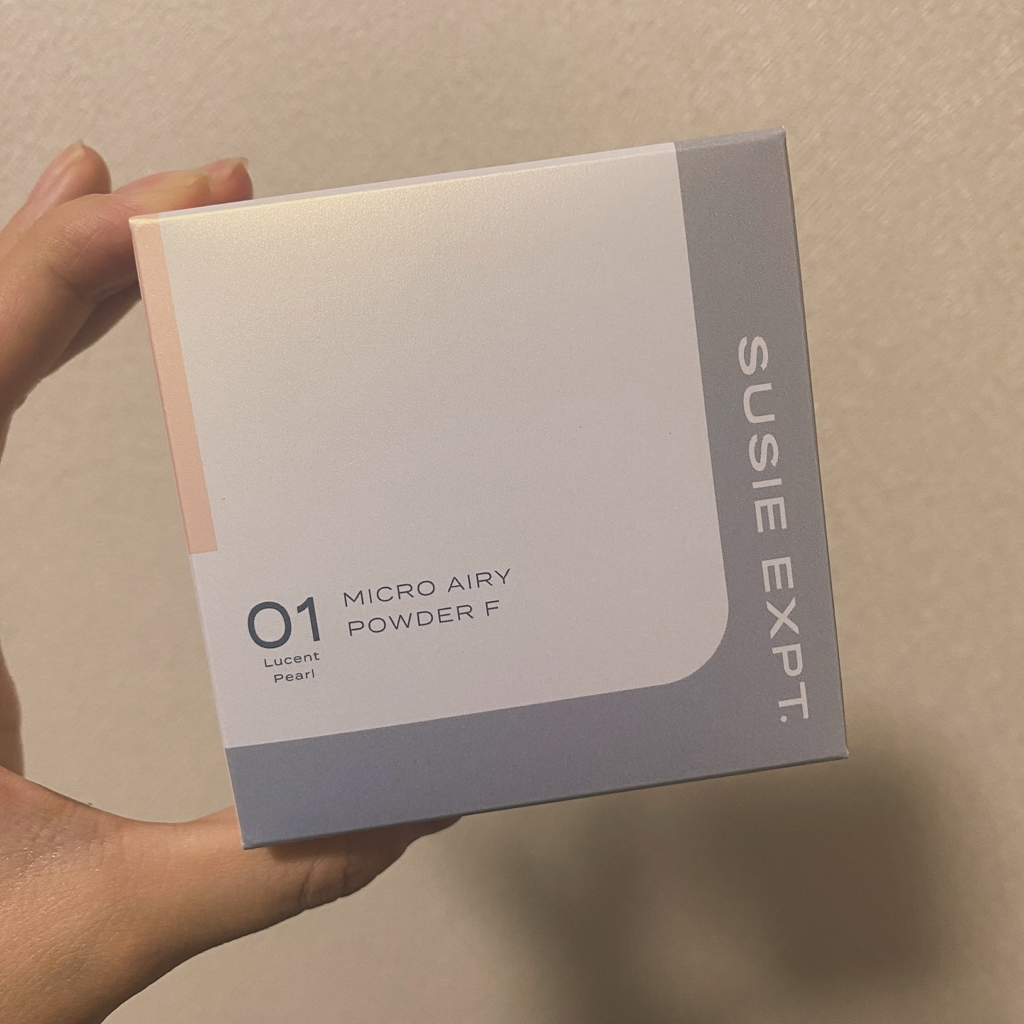 スージー エキスパート マイクロエアリーパウダーＦ/SUSIE N.Y./ルースパウダーを使ったクチコミ（1枚目）