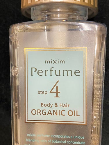 リサ・ラーソン♡クッションファンデマニア on LIPS 「#ミクシム#Perfumeのシャンプー使った事あります‼️その..」（2枚目）