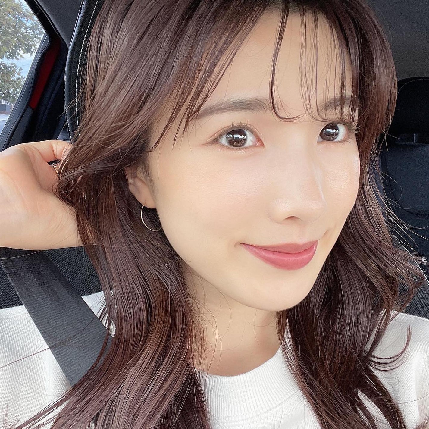 濱田あおい on LIPS 「..カジュアルコーデな日のメイク🧡フーディコーデに合わせてカジ..」(1枚目)