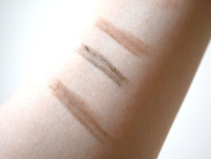 ファッションブロウ パウダーインペンシル N/MAYBELLINE NEW YORK/アイブロウペンシルを使ったクチコミ(2枚目)