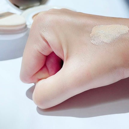 カーミンググロウアップクッションファンデーション/favs/リキッドファンデーションを使ったクチコミ(3枚目)