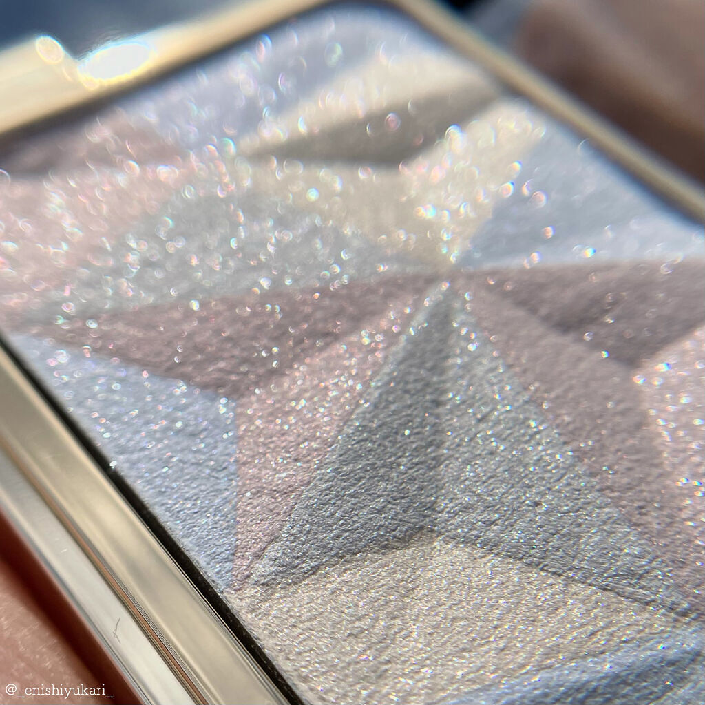 クレ・ド・ポー ボーテ レオスールデクラ/クレ・ド・ポー ボーテ/パウダーハイライトを使ったクチコミ（3枚目）