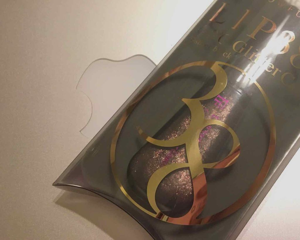 
ついに手に入れてしまった（＾ν＾）

フローフシ１万本限定💗💗

シアーブラック৲( °৺° )৴

近々YouTubeでレビューしなくては・・

限定物ってすごい使いたくない、とっときたい、、(；；)💗💗

肌馴染み最高らしいの