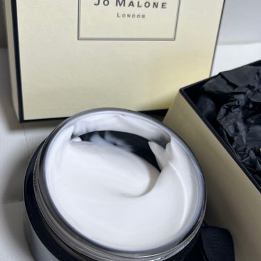 Jo MALONE LONDON ヴェルベット ローズ ＆ ウード ボディ クレームのクチコミ「☆Jo MALONE LONDON
　ヴェルベット ローズ ＆ ウード ボディ クレーム
　
.....」（2枚目）