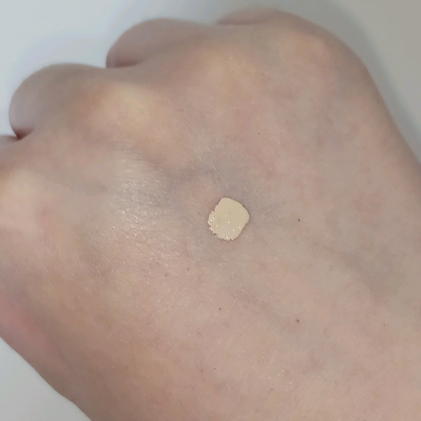 タトゥーウォータープルーフスカーコンシーラー/フォレンコス/リキッドコンシーラーを使ったクチコミ(4枚目)