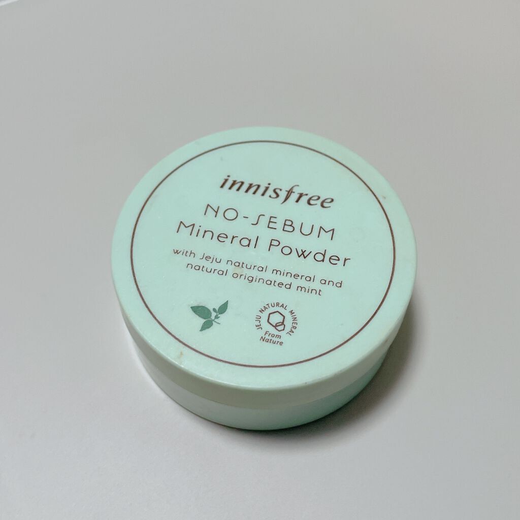 ノーセバム　ミネラルパウダー　N 2022年限定パッケージ/innisfree/ルースパウダーを使ったクチコミ（1枚目）