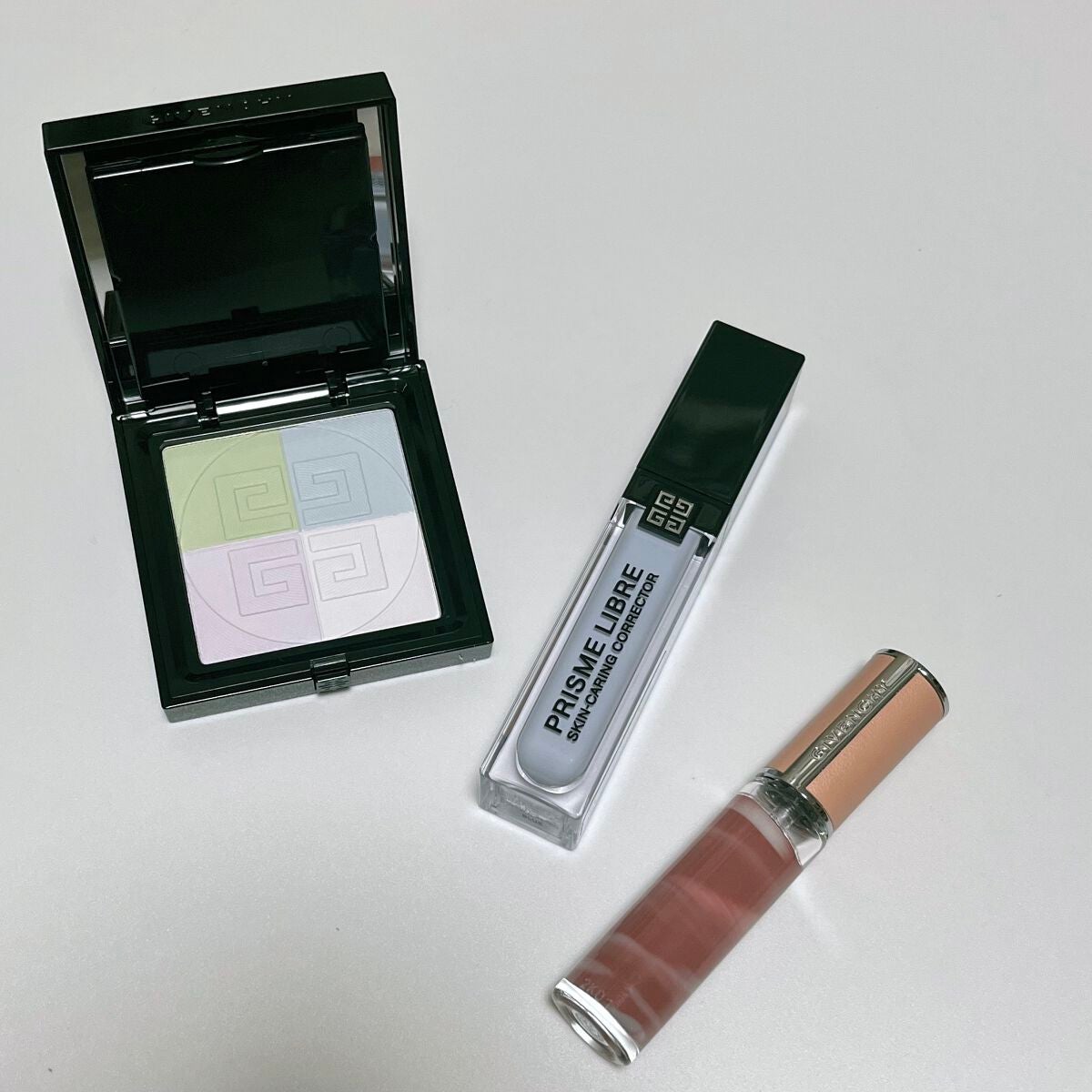 プリズム・リーブル/GIVENCHY/ルースパウダーを使ったクチコミ(2枚目)