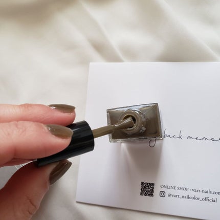 ヴェイル オリジナルネイルカラー/Vart/マニキュアを使ったクチコミ(3枚目)