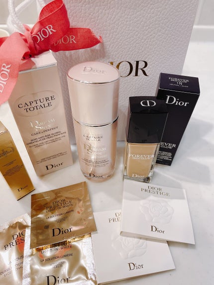 ディオールスキン フォーエヴァー フルイド グロウ/Dior/リキッドファンデーションを使ったクチコミ(1枚目)