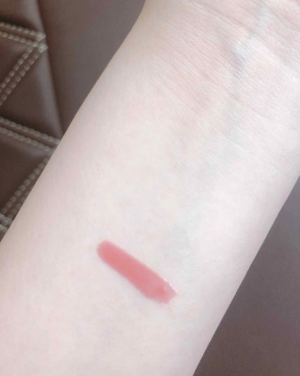 ハニーラスター r/ROAlív/リップグロスを使ったクチコミ(2枚目)