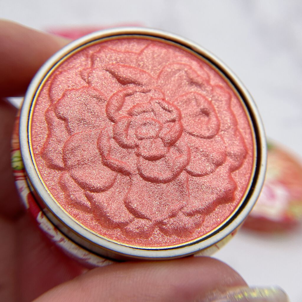 シマリング パウダー ブラッシュ/レ・メルヴェイユーズ ラデュレ/パウダーチークを使ったクチコミ(4枚目)