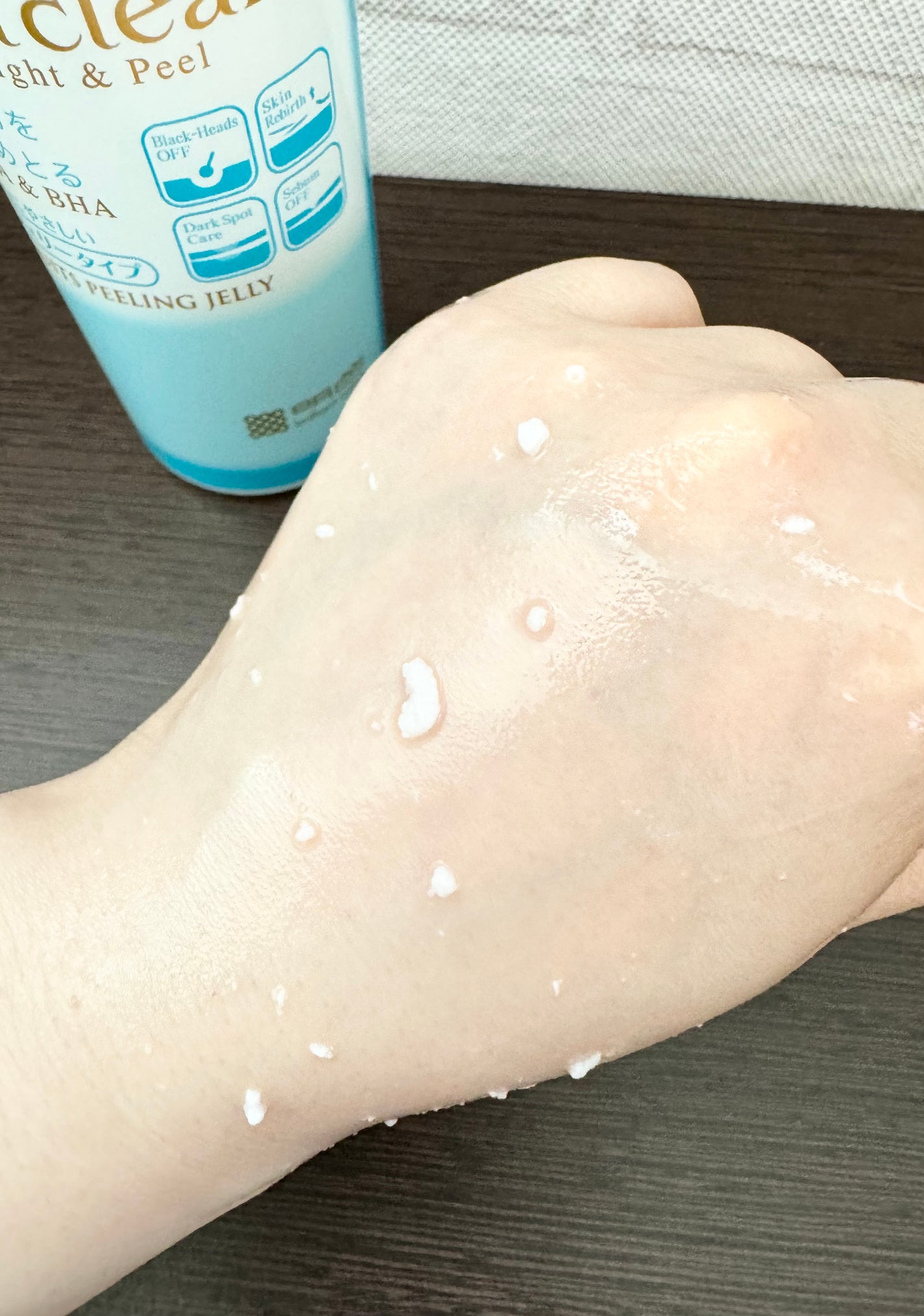 DETクリア ブライト&ピール ピーリングジェリー<無香料タイプ>/Detclear/ピーリングを使ったクチコミ(3枚目)