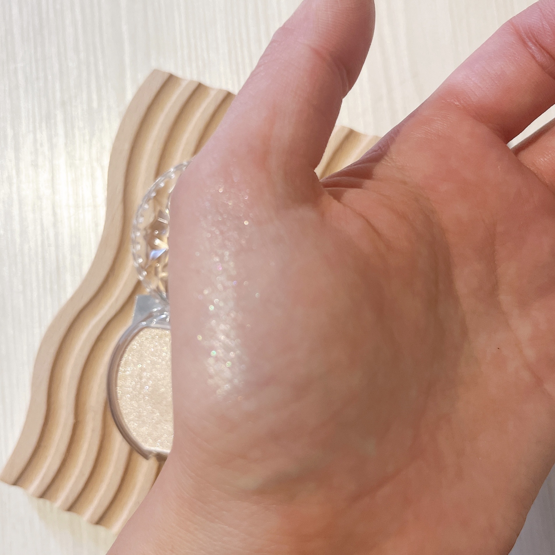 むにゅっとハイライター/キャンメイク/クリームハイライトを使ったクチコミ（2枚目）