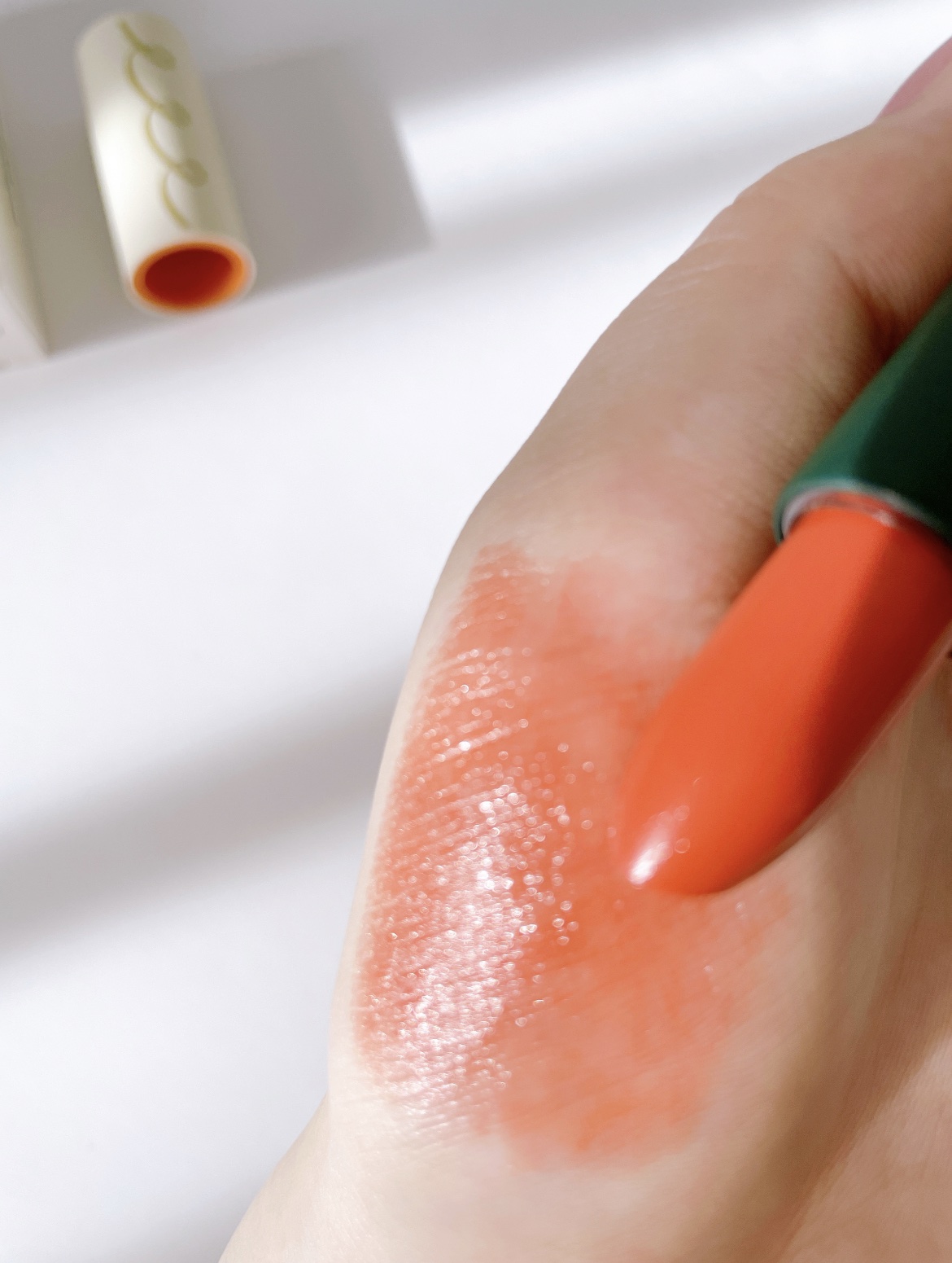 グレーズドシーンリップスティック/BROOKESIA/口紅を使ったクチコミ（3枚目）