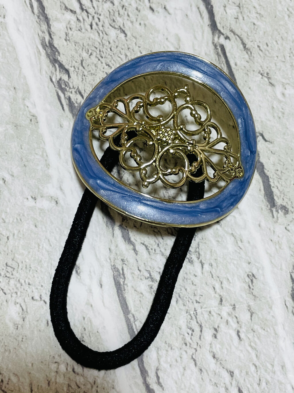 透かし彫りカラーポニー/DAISO/ヘアアクセサリーを使ったクチコミ（2枚目）