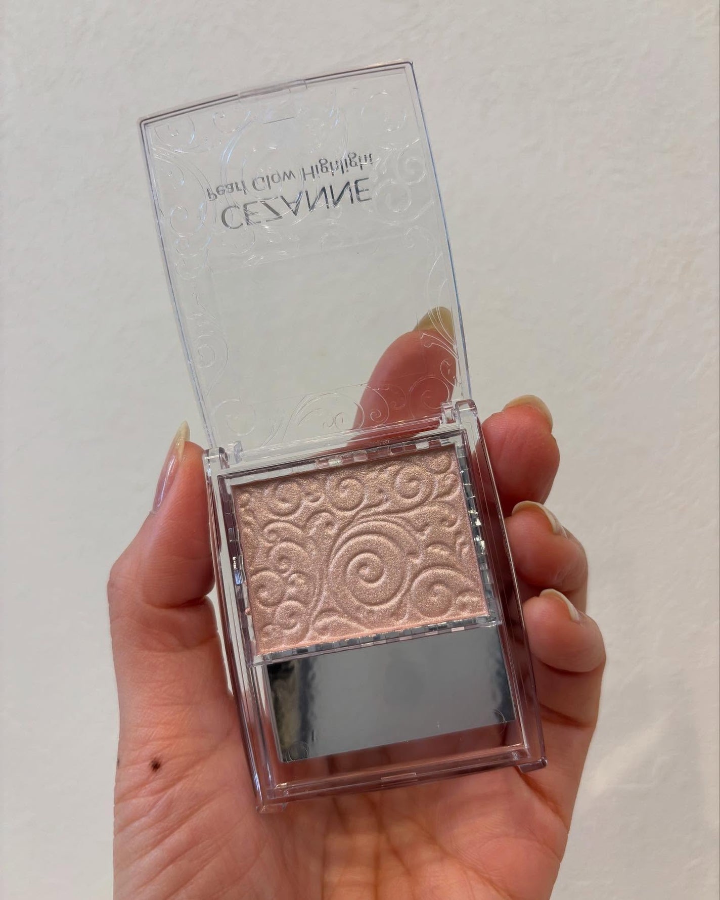 パールグロウハイライト/CEZANNE/パウダーハイライトを使ったクチコミ(2枚目)