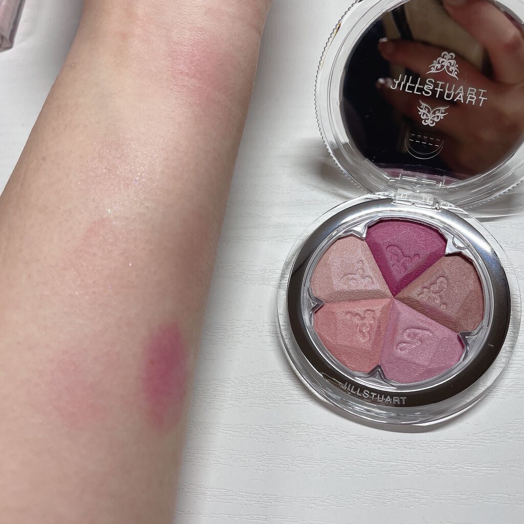 ジルスチュアート ブルーム ミックスブラッシュ コンパクト 12 dressy viola/JILL STUART/パウダーチークを使ったクチコミ（2枚目）