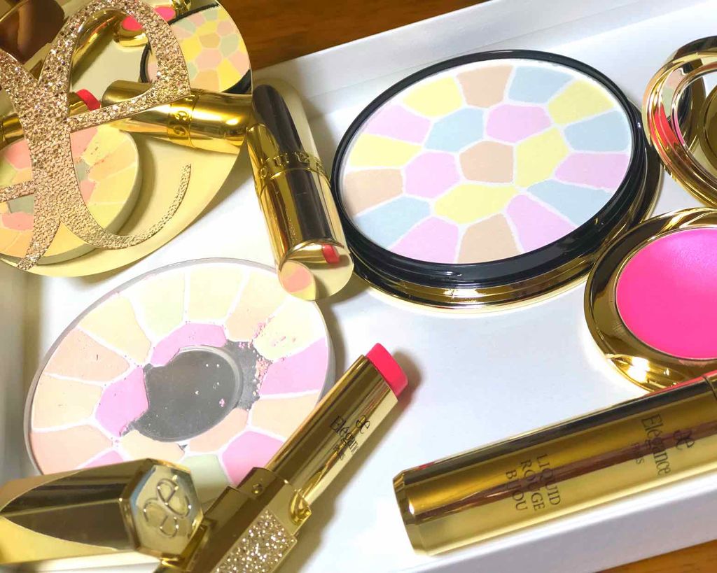 ラ プードル オートニュアンス/Elégance/プレストパウダーを使ったクチコミ（1枚目）