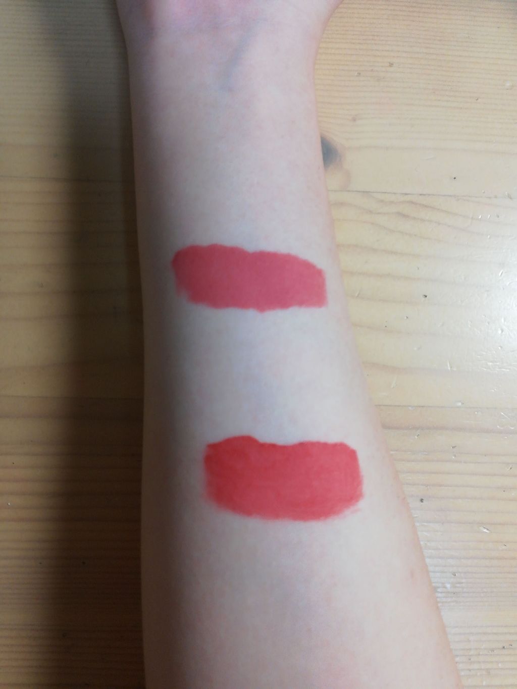 リップコニックティントマグマ/HOLIKA HOLIKA/リップティントを使ったクチコミ（2枚目）