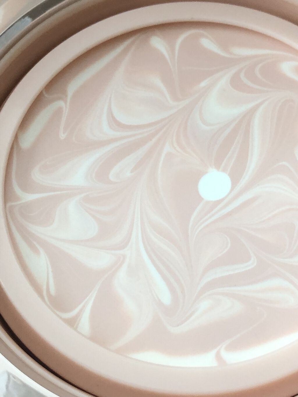 ジューシーパン スキンケアプライマー/A’pieu/化粧下地を使ったクチコミ（2枚目）