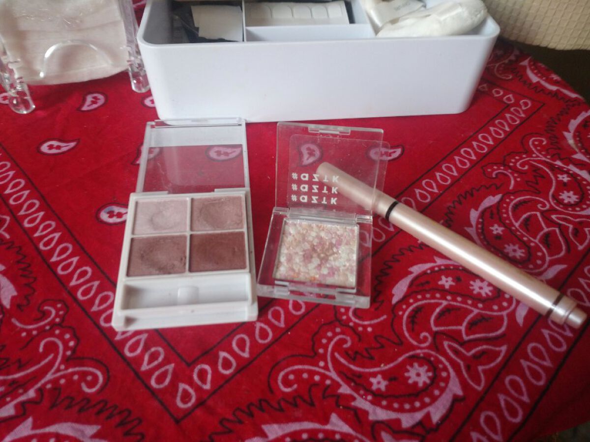 シングルアイシャドウ/aZTK/単色アイシャドウを使ったクチコミ（1枚目）