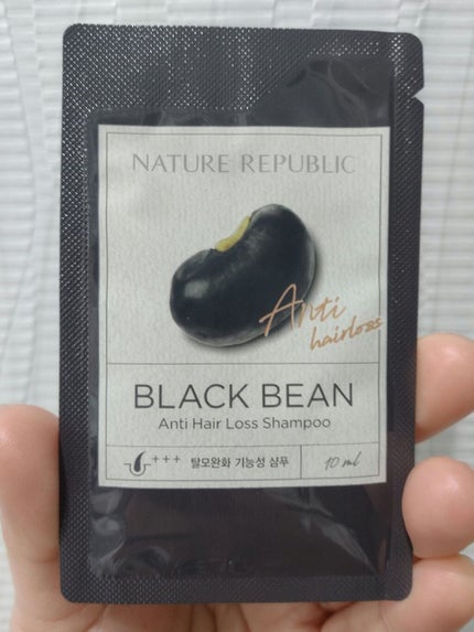 ネイチャーリパブリック ブラックビーン ヘアシャンプーのクチコミ「ネイチャーリパブリック ブラックビーン アンチヘアロスシャンプー
弱酸性の脱毛緩和機能性シャ.....」(1枚目)