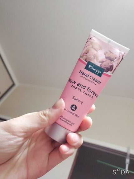 クナイプ ハンドクリーム サクラの香り/クナイプ/ハンドクリームを使ったクチコミ(1枚目)