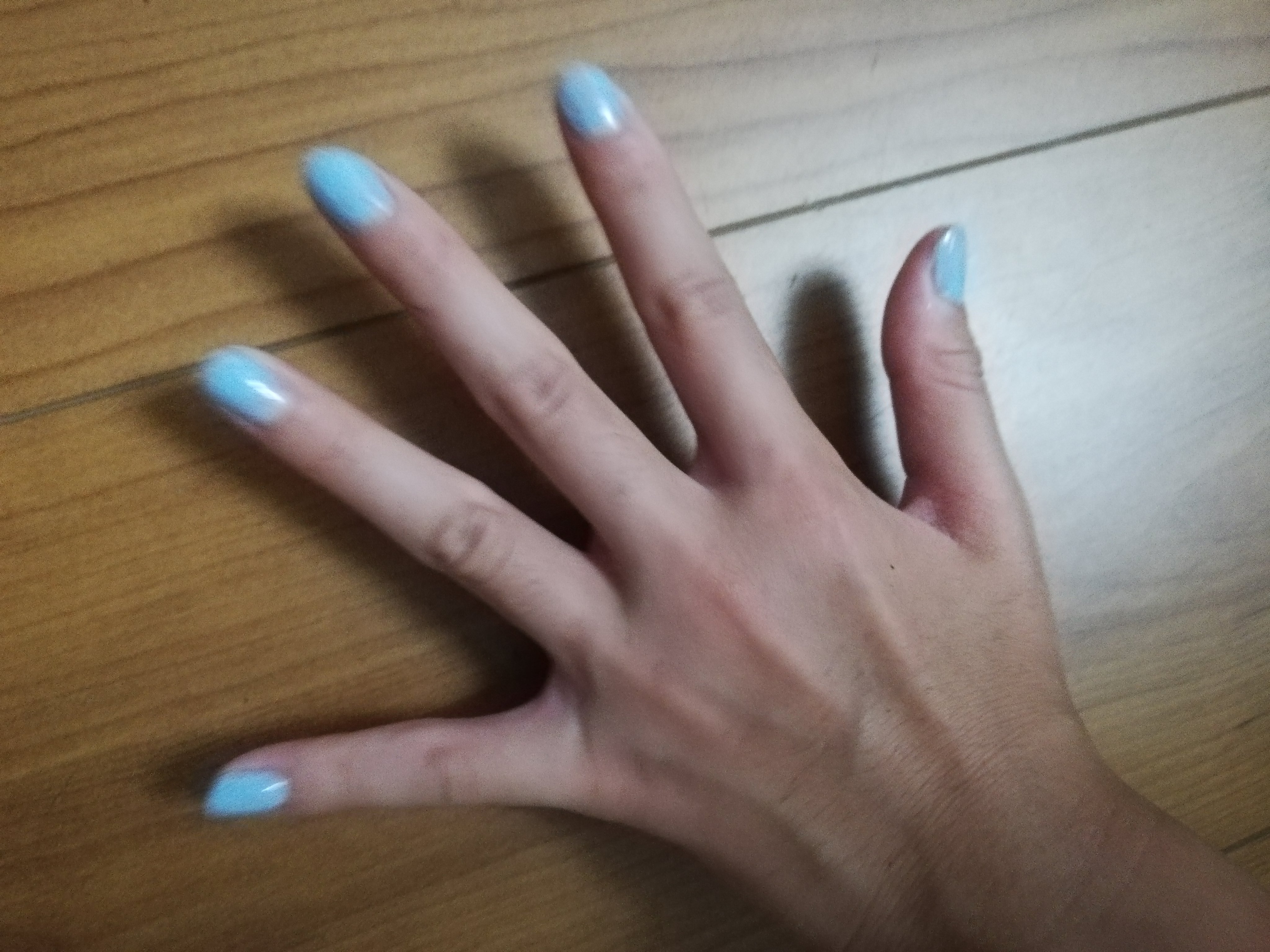 ネイルマイン 04 あの日の空/デュカート/マニキュアを使ったクチコミ（3枚目）