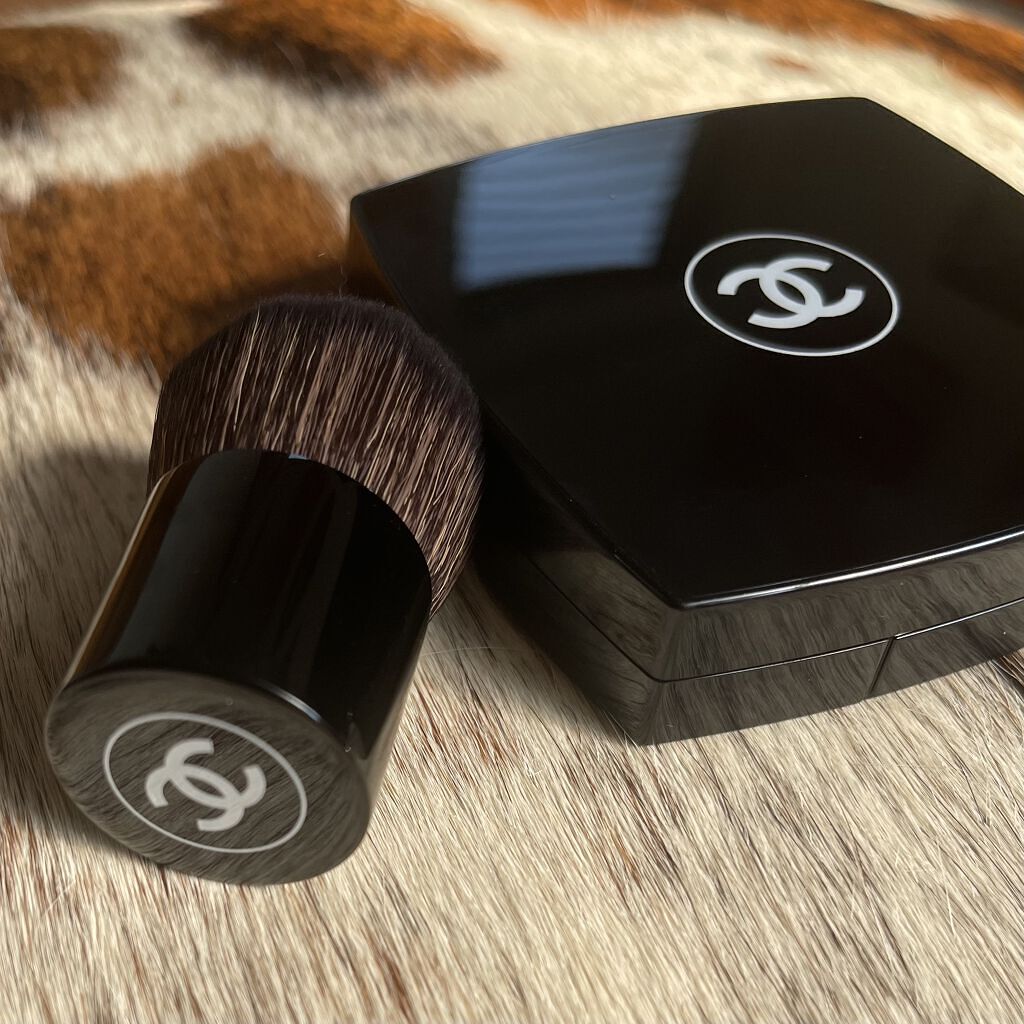 レーヴ ドゥ カメリア /CHANEL/パウダーハイライトを使ったクチコミ（2枚目）