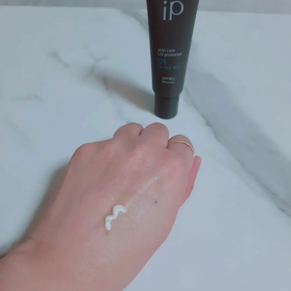 ソフィーナ iP スキンケアUV 01乾燥しがちな肌環境 SPF50+ PA++++/SOFINA iP/日焼け止めクリームを使ったクチコミ(3枚目)