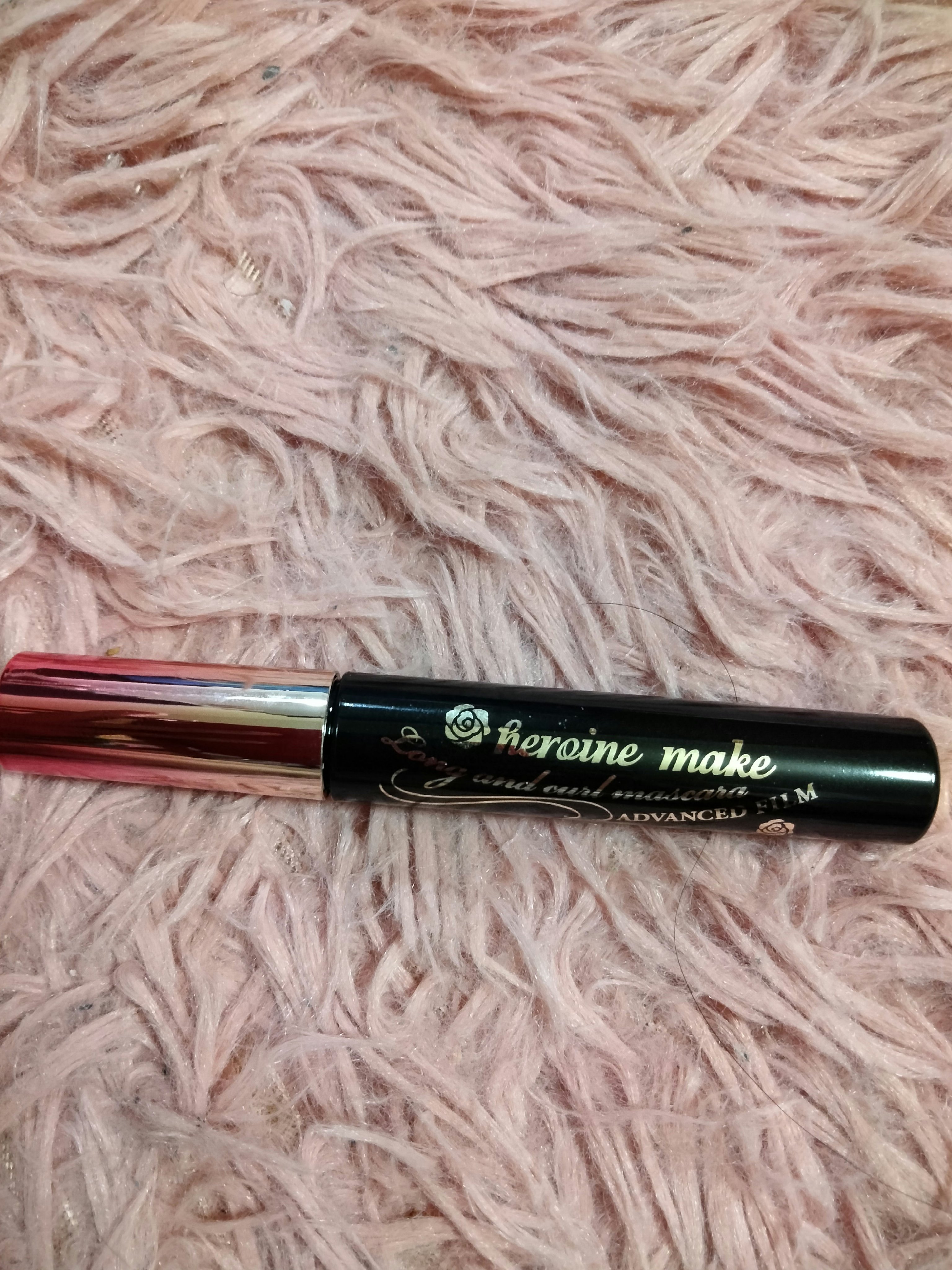 ヒロインメイク
ロング＆カールマスカラ アドバンストフィルム　
漆黒ブラック01
¥1320

✼••┈┈••✼••┈┈••✼••┈┈••✼••┈┈••✼
商品説明
フィルムとウォータープルーフの長所を両立したマスカラです。にじみやポロポロ