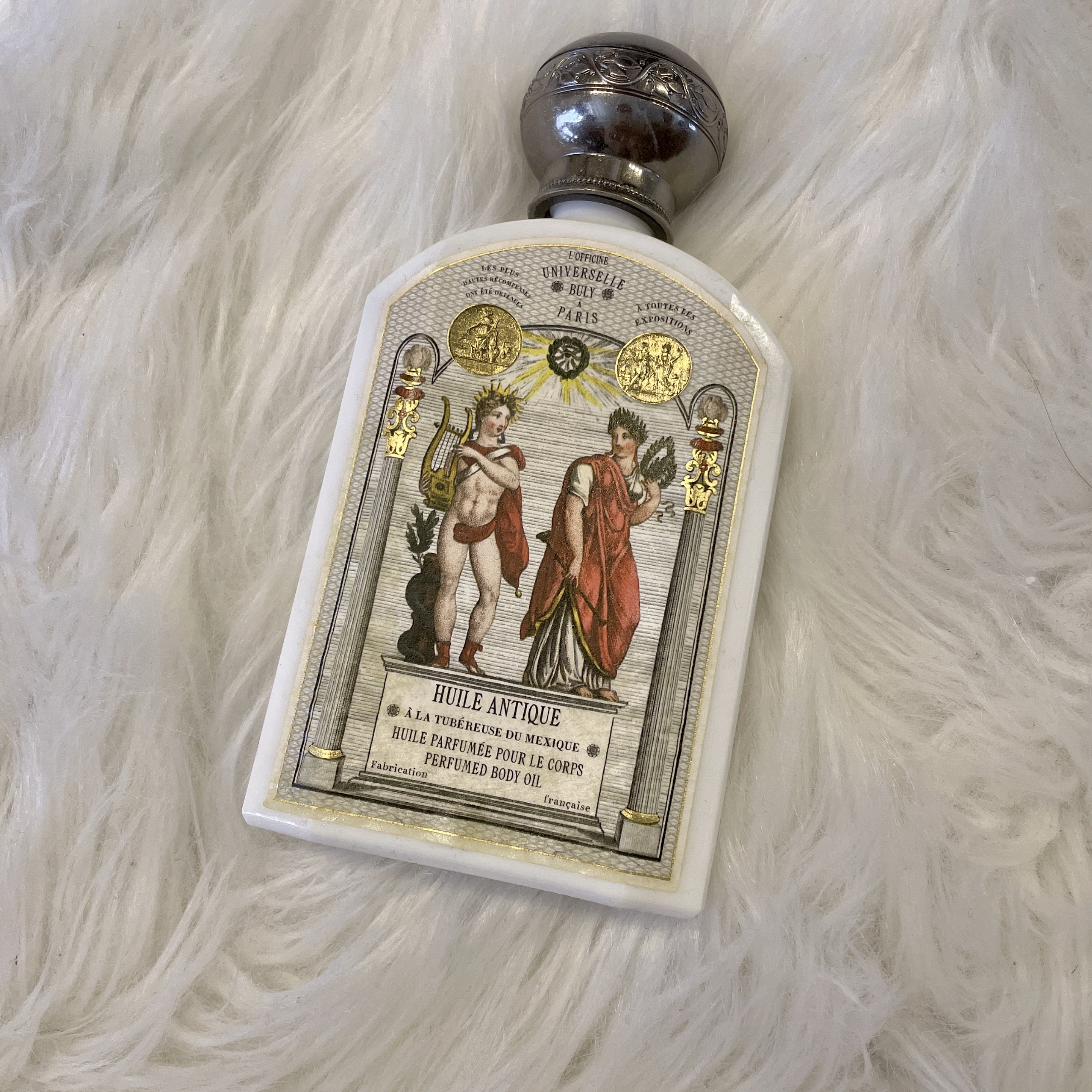 ユイル・アンティーク チュベローズ・デュ・メキシク/オフィシーヌ・ユニヴェルセル・ビュリー/ボディオイルを使ったクチコミ（1枚目）